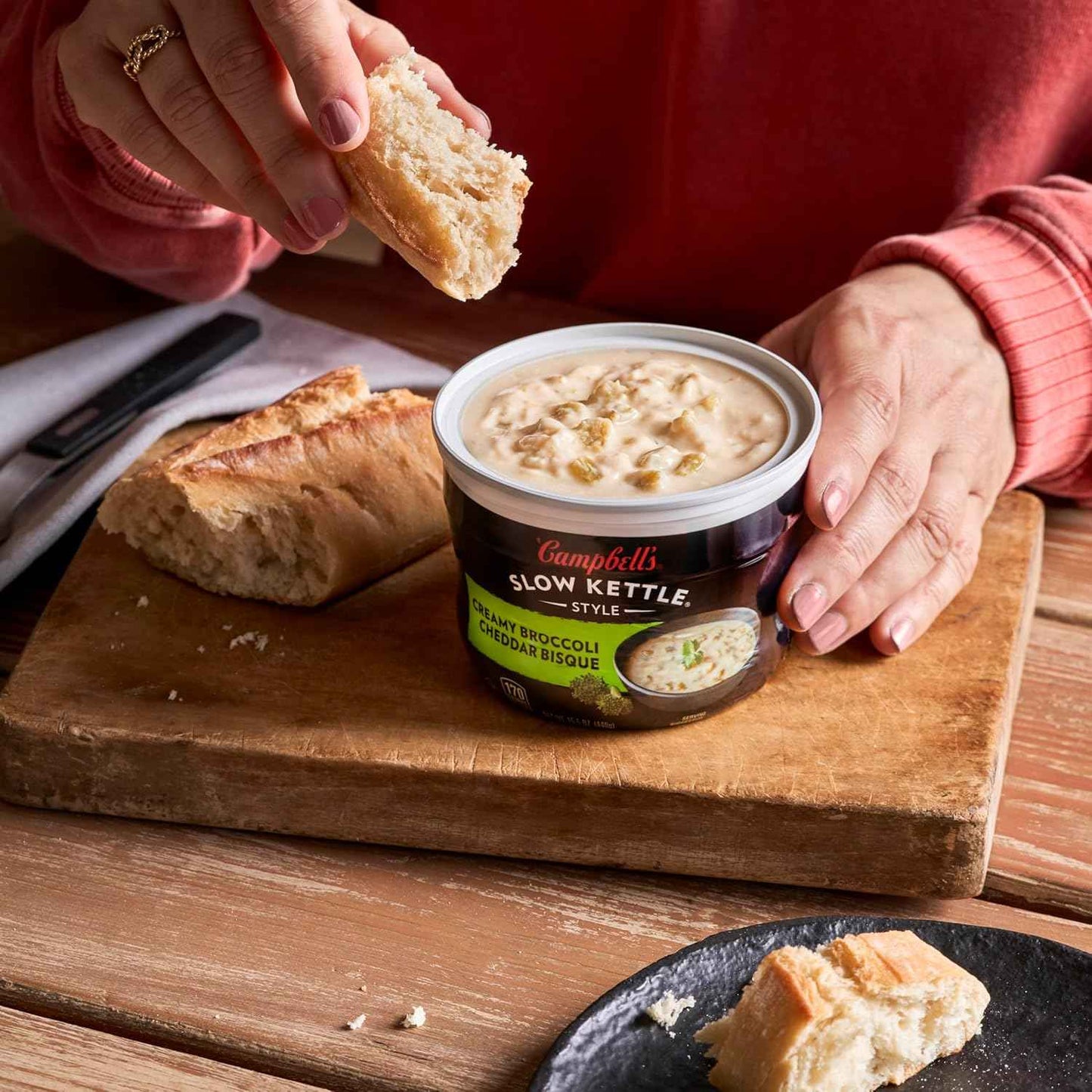 Campbell's Slow Kettle Creamy Broccoli Cheddar Bisque — No-Cook Backup Dinner for Busy Parents, 15.5 oz Family Bowl
