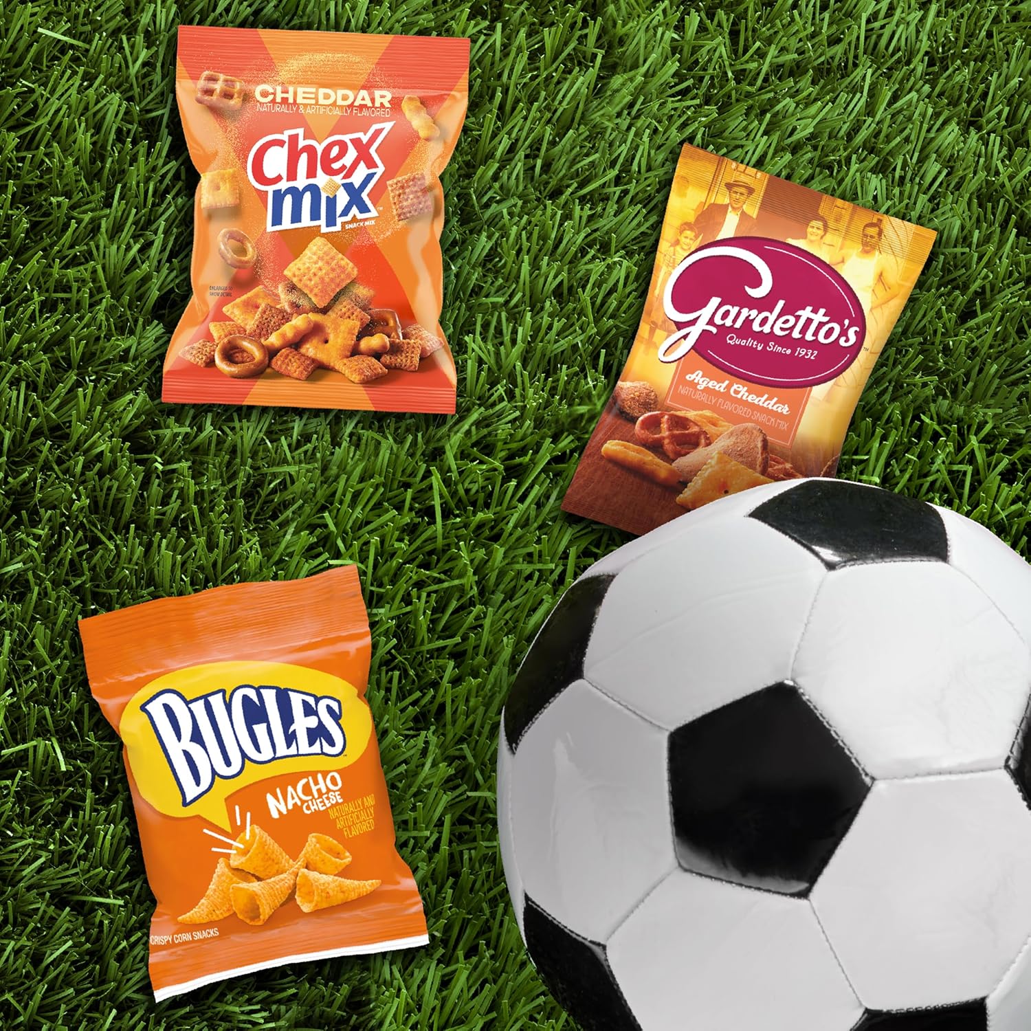 General Mills Cheesy Snack Variety Pack – Backyard Patio Party Snack Station, Cheddar Chex Mix, Nacho Bugles & Gardetto's Single-Serve