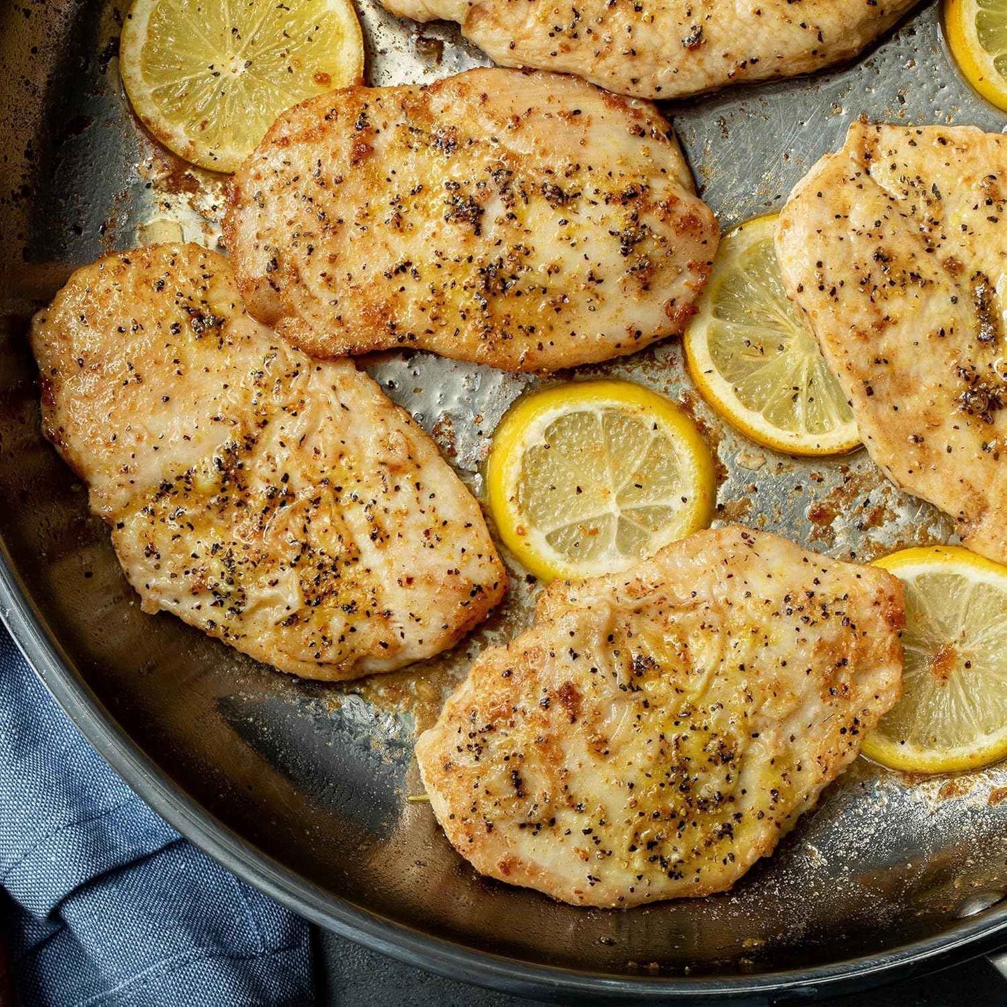 McCormick Perfect Pinch Lemon & Pepper Seasoning – Portable Grill Seasoning for Backyard BBQs and Tailgates