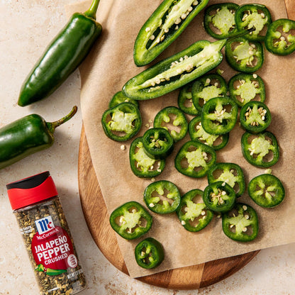 McCormick Crushed Jalapeño Pepper, 1.37 oz — Portable Spice for Patio Grilling and Outdoor Taco Bars, SnapTight Shaker