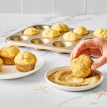 McCormick Finishing Sugar – Cozy Holiday Countertop Decor for the Coffee Bar, Compact Seasonal Shaker Bottle