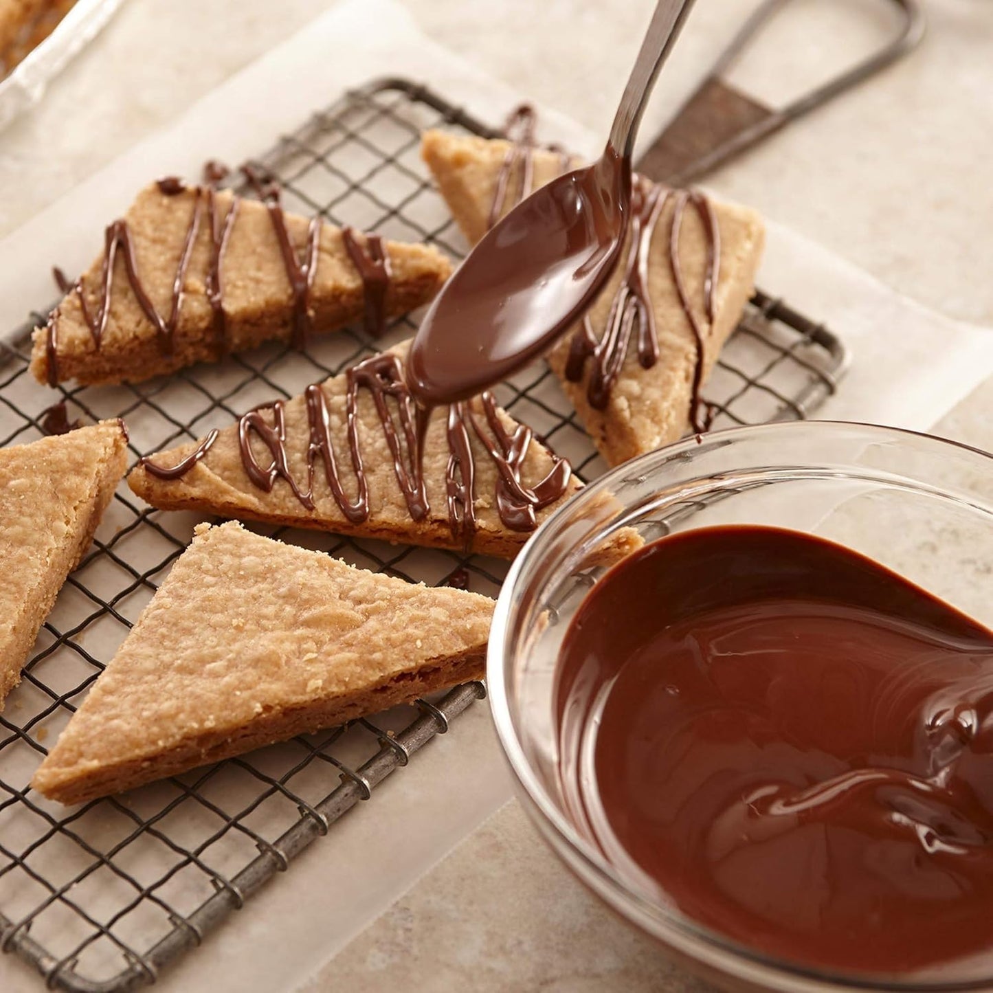 McCormick Gourmet Organic Saigon Cinnamon – Thoughtful Gourmet Gift for Home Cooks and Foodies