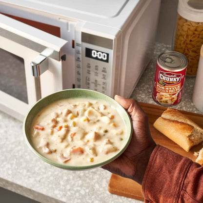 Campbell's Chunky Pub-Style Chicken Pot Pie Soup, 18.8 oz Can – Cold-Weather Weeknight Dinner for Mindful Wind-Down