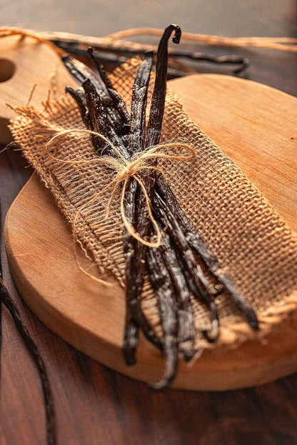 Vanilla Bean Kings Grade A Whole Vanilla Beans for Homemade Extract - Thoughtful Housewarming and Holiday Gift for Foodie Friends
