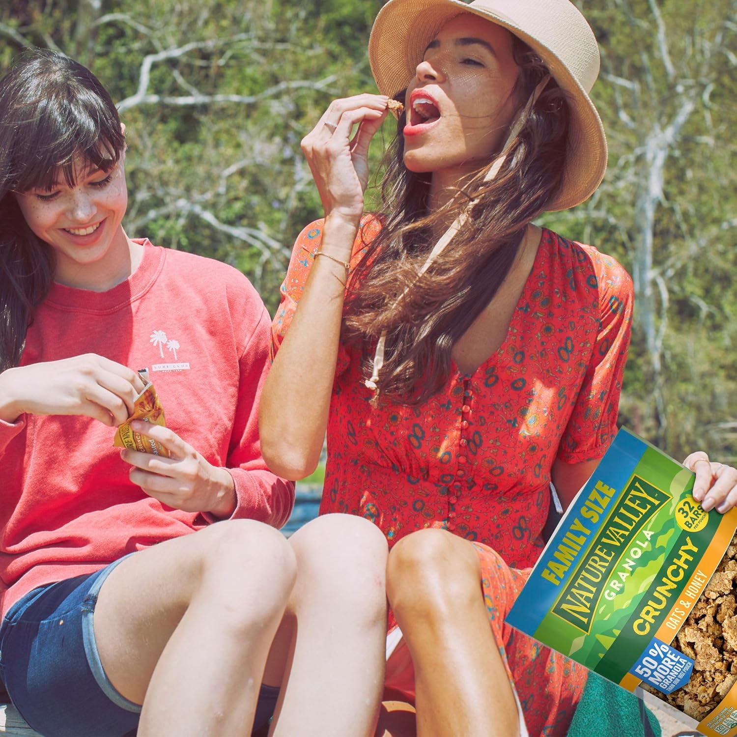 Nature Valley Crunchy Granola, Oats and Honey – Desk-Side Snack for Focused Workdays, Family Size 24 oz Pouch