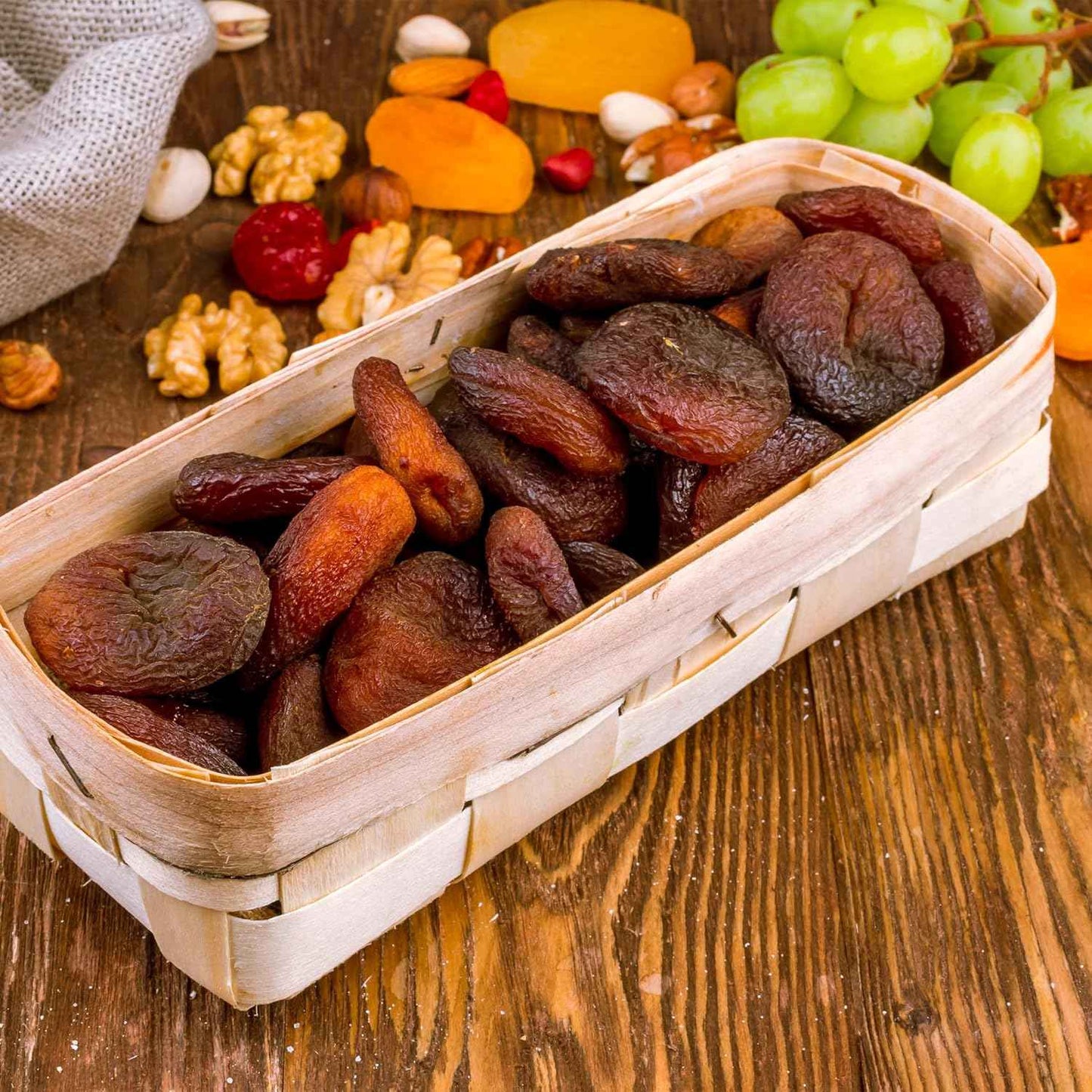 Elan Organic Sun-Dried Apricots – Thoughtful Healthy Gift for Mom and Friends