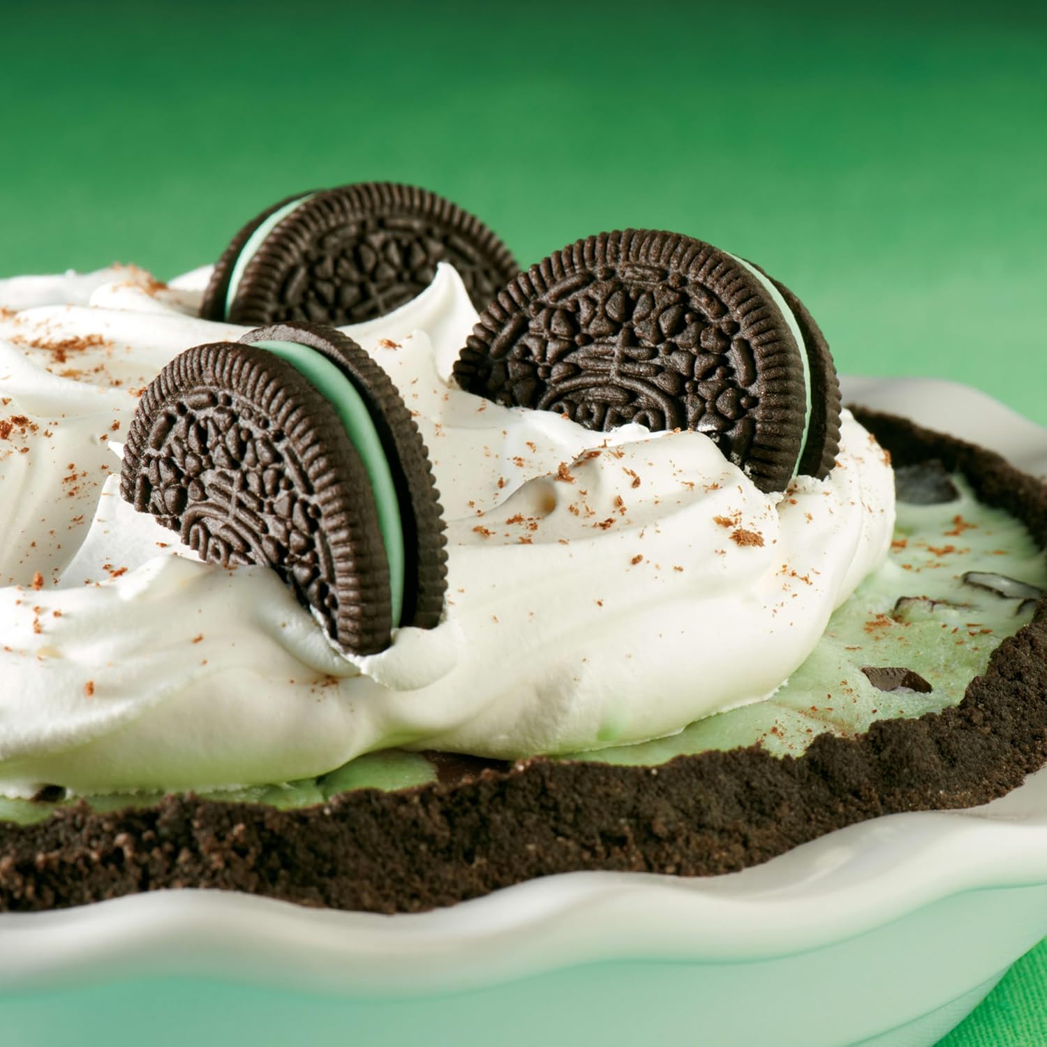 OREO Mint Creme Chocolate Sandwich Cookies Party Size 24.95 oz – Portable Resealable Snack for Road Trips and Camping