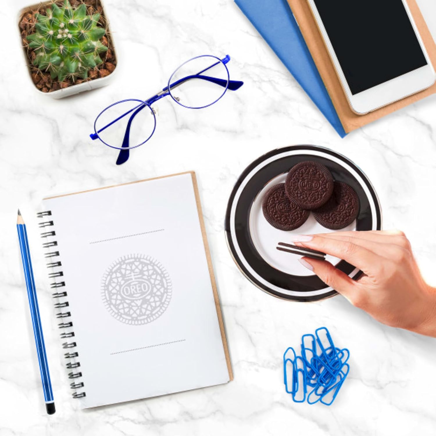 OREO Thins Chocolate Sandwich Cookies – Office Pantry Snack for Shared Break Rooms and Team Meetings