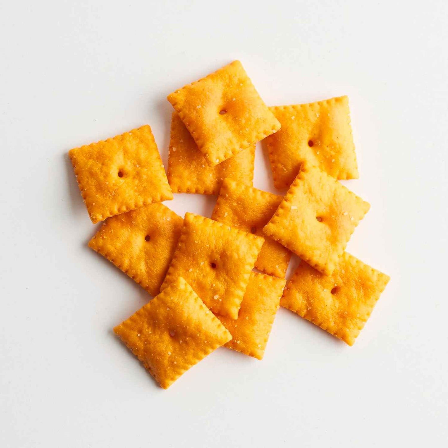 Annie's Organic Cheddar Squares – Low-Carb Friendly Baked Cheese Cracker for Mindful Home Snacking, 7.5 oz