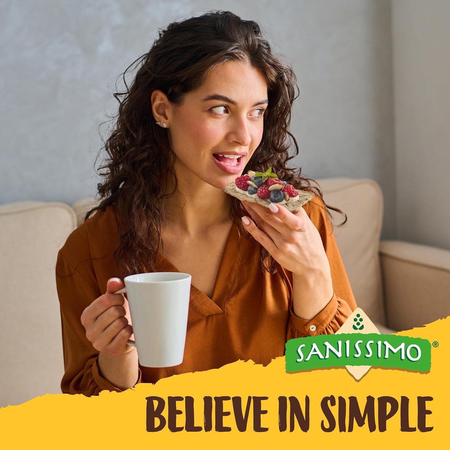 Sanissimo Salmas Salted – Travel-Tote Crackers for Picnic and Patio Snacking