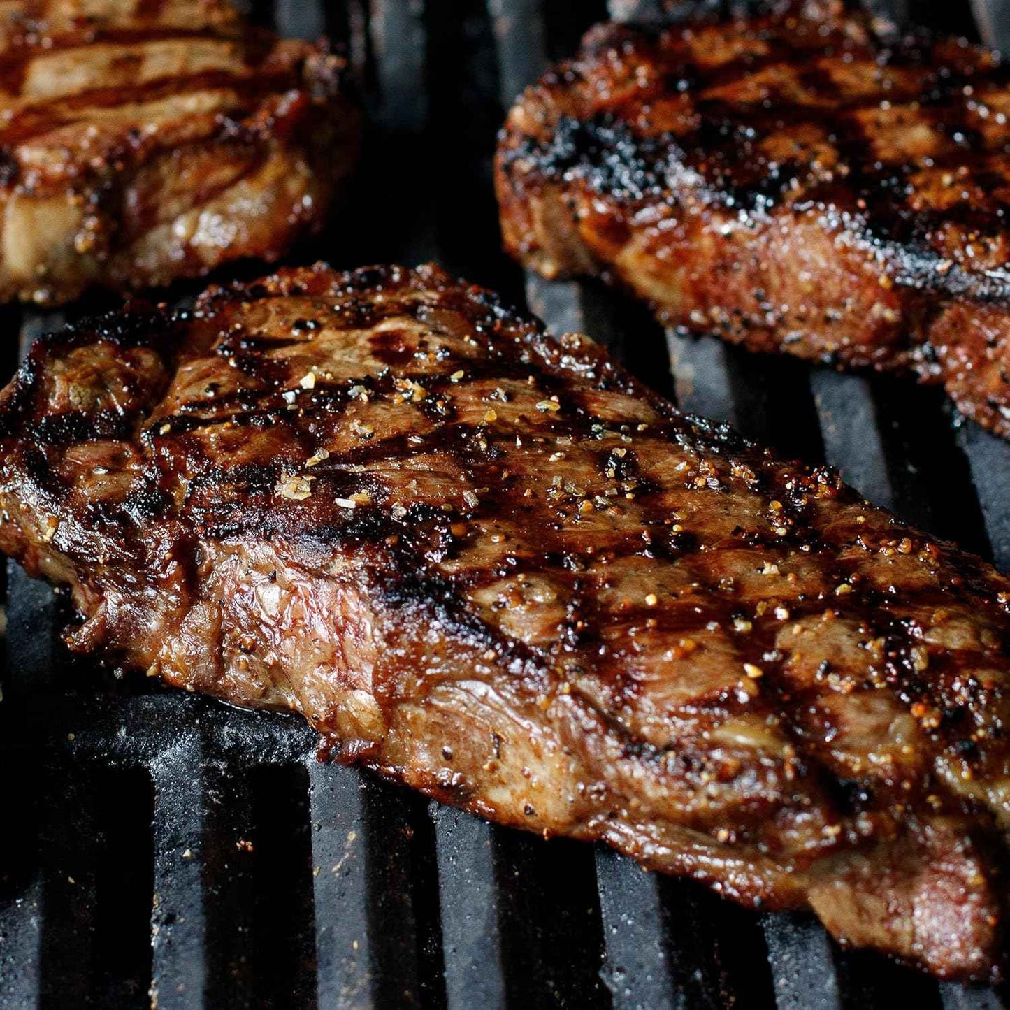 McCormick Grill Mates Montreal Steak Seasoning – One-Shake Weeknight Dinner Spice for Busy Home Cooks