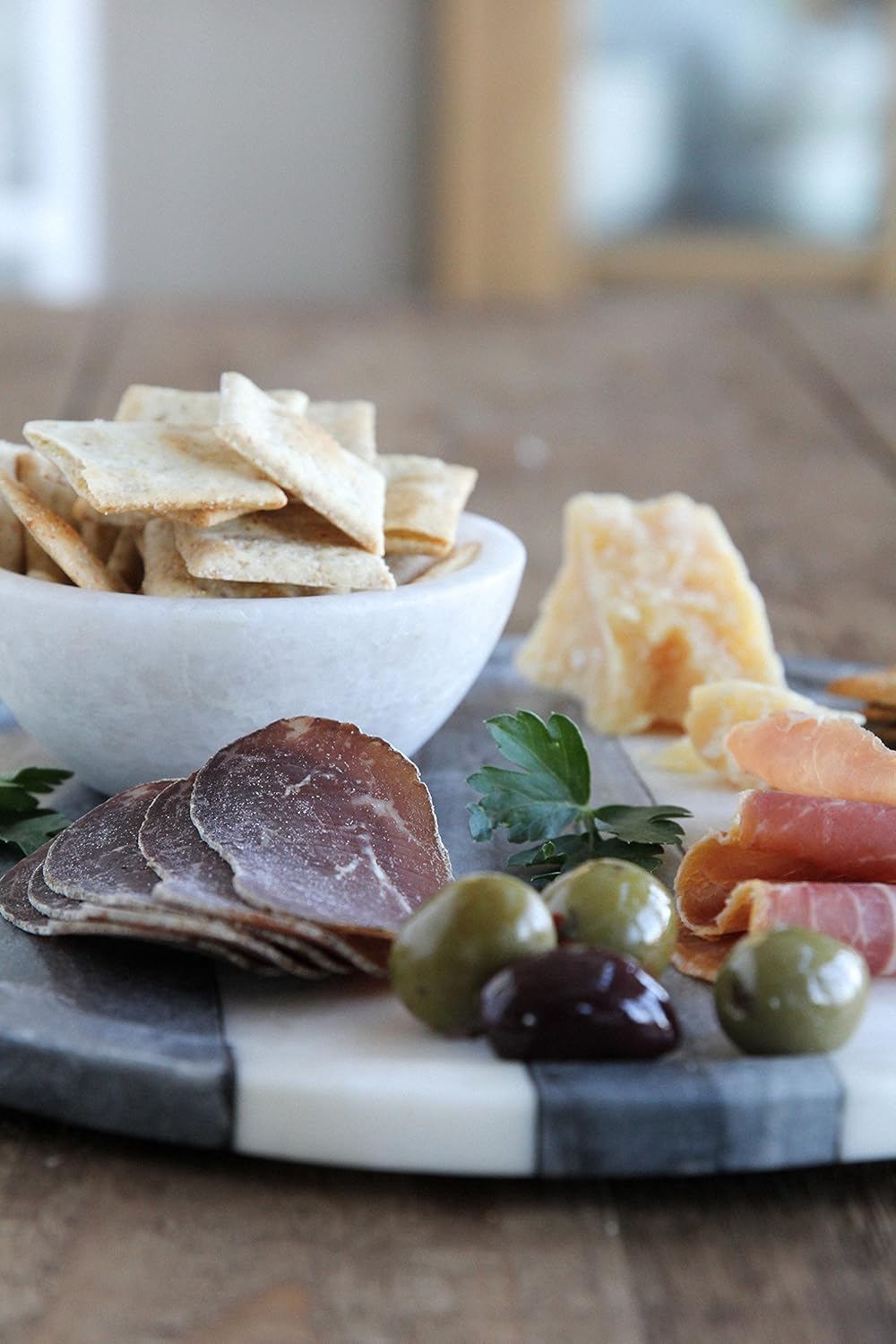 Simple Mills Almond Flour Crackers – Thoughtful Housewarming Gift for Healthy Hosts