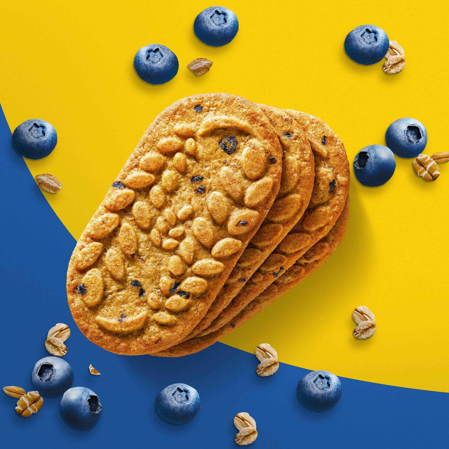 belVita Blueberry Breakfast Biscuits – Commute Snack for Professionals, Slow-Release Carbs for Long Meetings