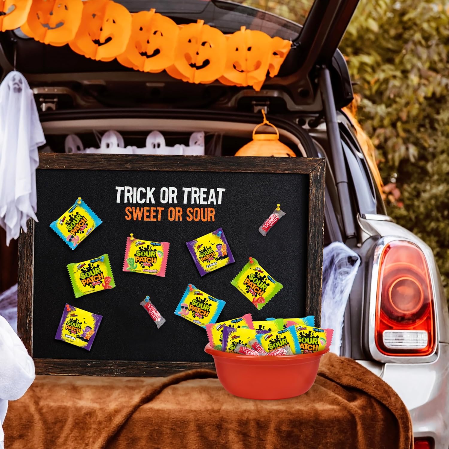SOUR PATCH KIDS Original & Watermelon Bulk Candy - Kid-Friendly Individually Wrapped Halloween Treat Bags for School Parties