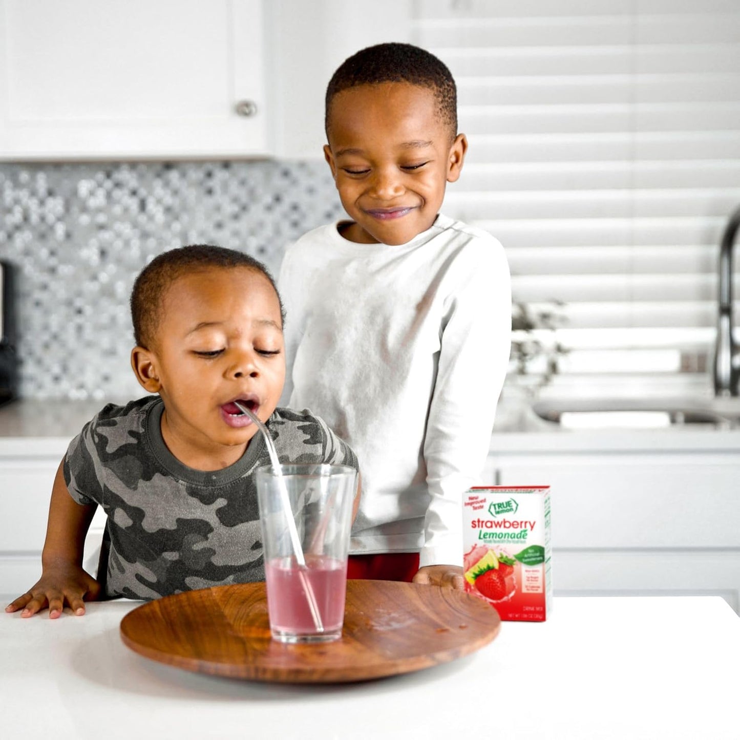 True Citrus True Lemon Strawberry Lemonade Drink Mix – Desk Side Hydration for Busy Professionals