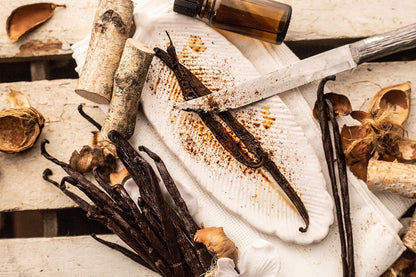 Vanilla Bean Kings Grade A Whole Vanilla Beans for Homemade Extract - Thoughtful Housewarming and Holiday Gift for Foodie Friends