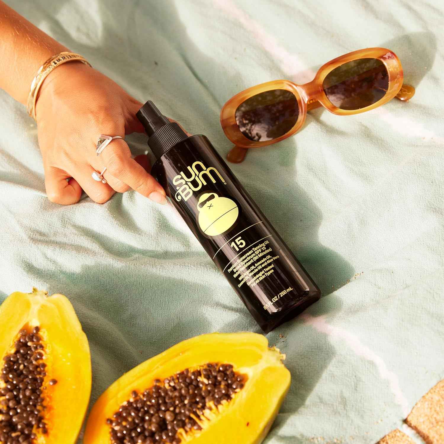 Sun Bum SPF 15 Moisturizing Tanning Oil – Reef-Safe Beach Day Spray for Poolside and Tropical Travel